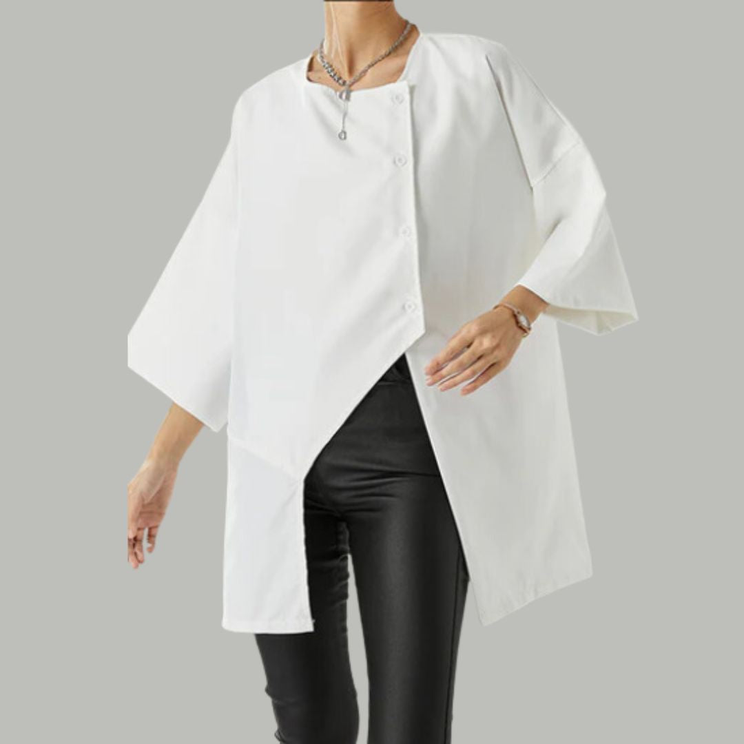 Annika - Stijlvolle blouse met een asymmetrische halslijn