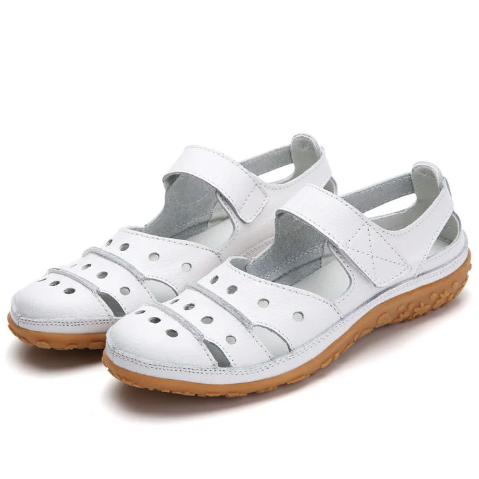 Zoe - Comfortabele sandalen met gaatjespatroon en klittenbandsluiting