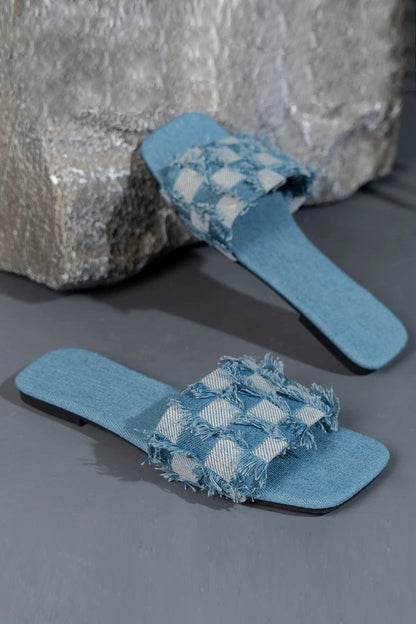 Nora - Gerafelde denim slippers met ruiten