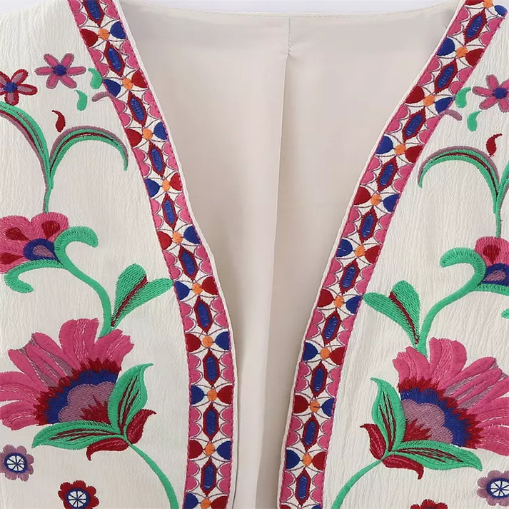 Anna - Geborduurde bloemen gilet