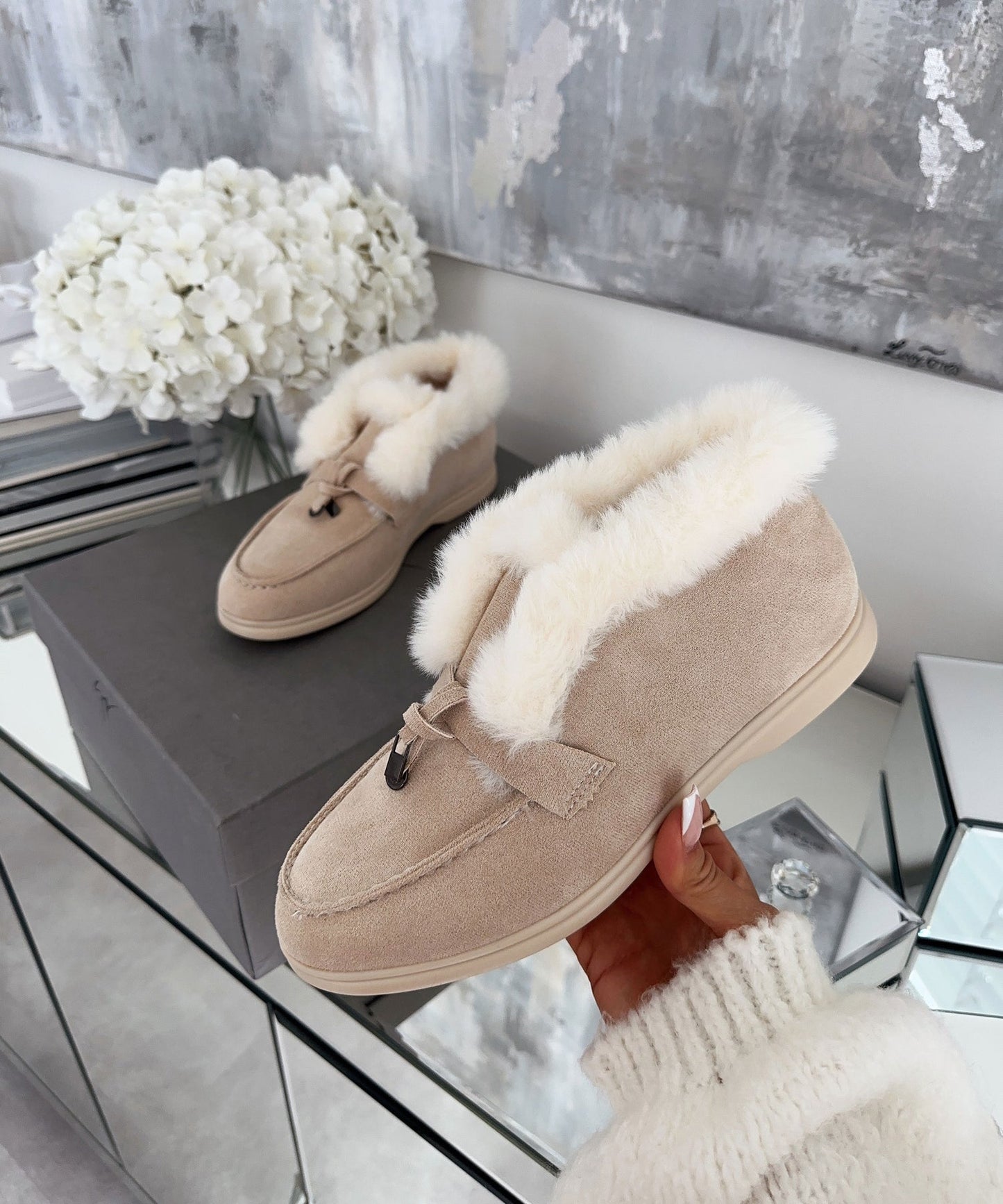 Lidia - Gevoerde beige loafer voor vrouwen