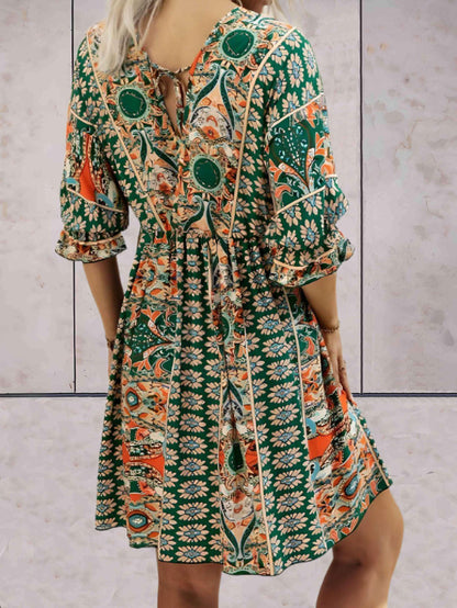 Alexa - Boho jurk met korte mouwen, V-hals en tailleband