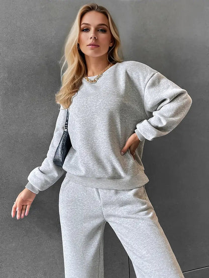 Sien - Onmisbaar tweedelige set bestaande uit een sweater met ronde hals en een joggingbroek